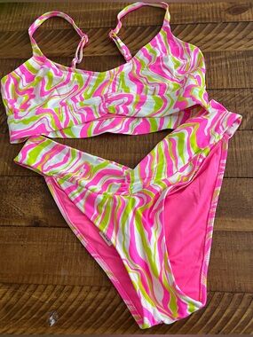 NWT Aerie FULL SET Ruched Voop Top + High Cut Bottom in Pink + Green Swirl - L